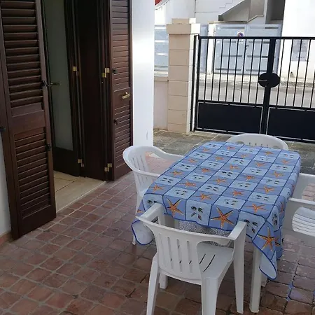 Bilocale 50 Mt. Dalla 27 Ferienhaus