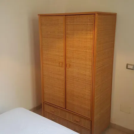 Ferienhaus Bilocale 50 Mt. Dalla 27 *
