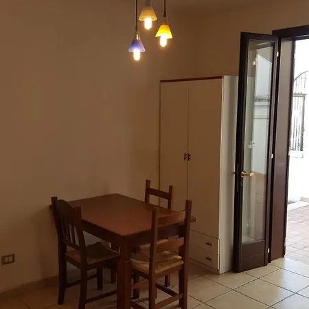 Bilocale 50 Mt. Dalla 27 *